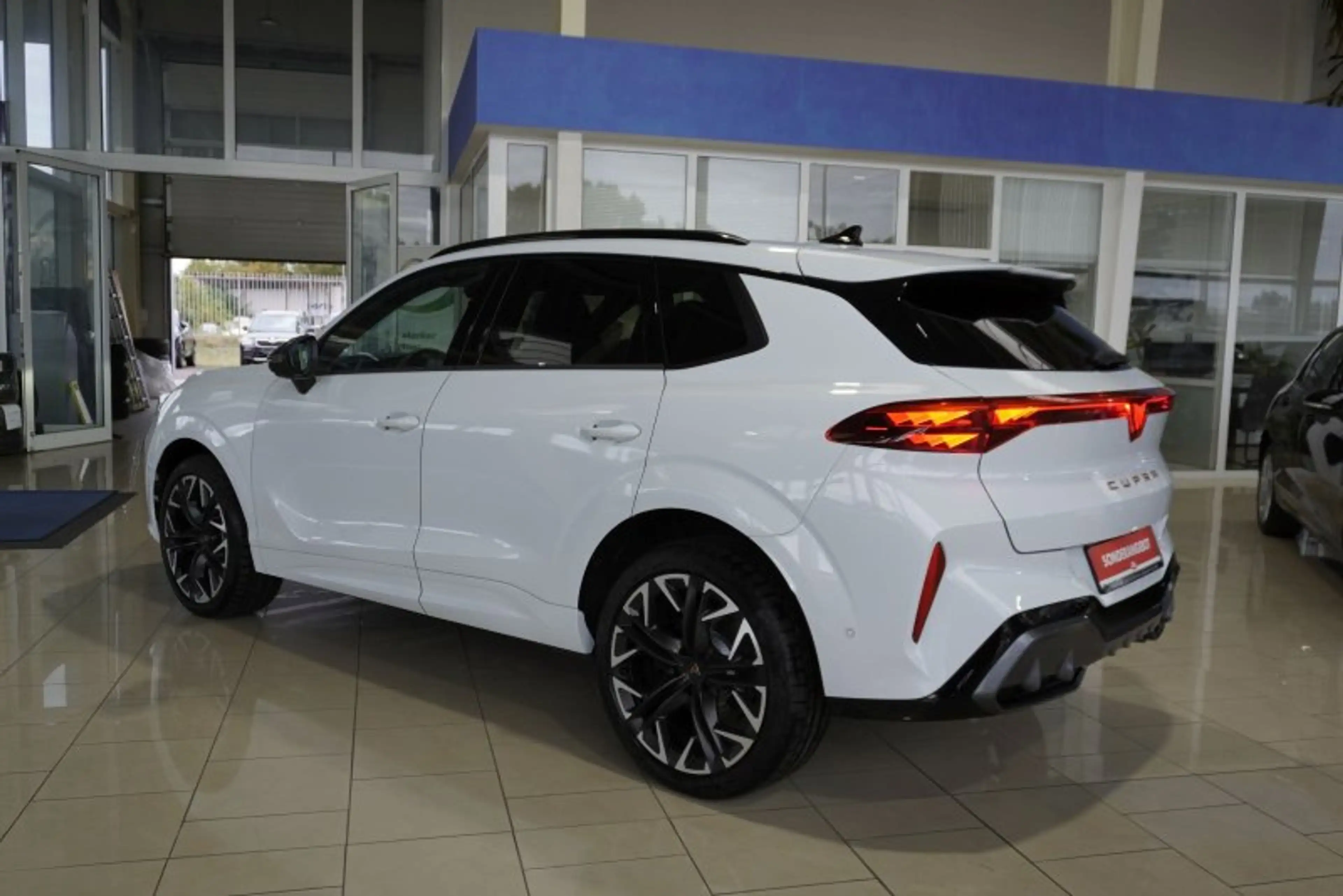 CUPRA Terramar VZ 2,0TSI 265PS 5*J.Gar/AHK/Pano/Matrix      ** — photo 3