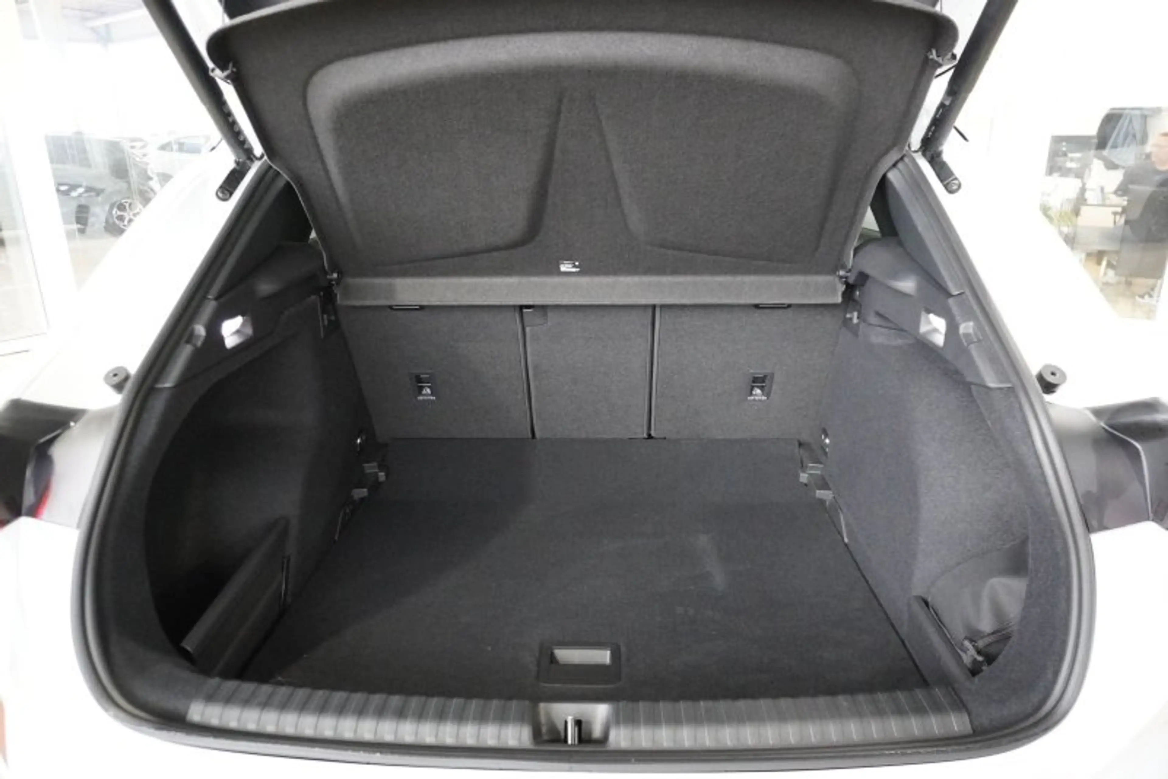 CUPRA Terramar VZ 2,0TSI 265PS 5*J.Gar/AHK/Pano/Matrix      ** — photo 14