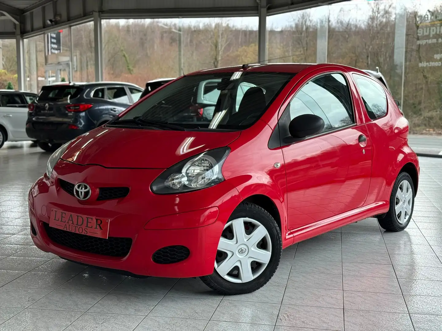 Toyota Aygo 🟩1.0 ESSENCE 68CV Rot - 2