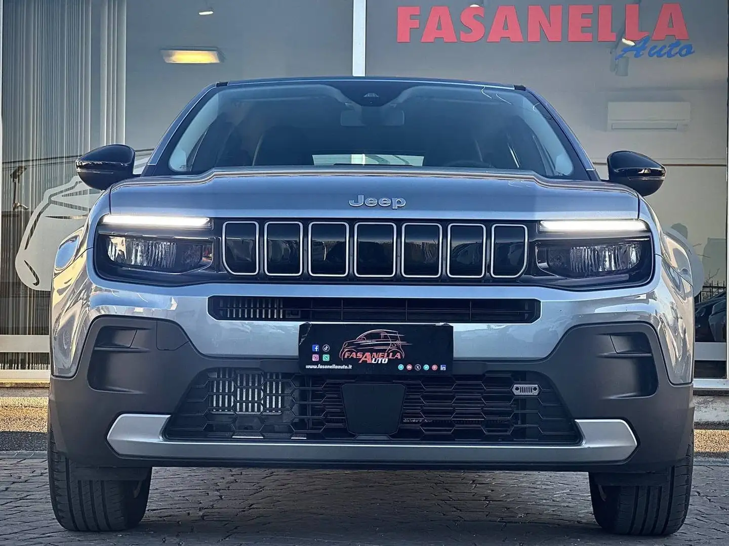 Jeep Avenger 1.2 turbo Altitude - NO VINCOLI DI FINANZIAMENTO Grijs - 2