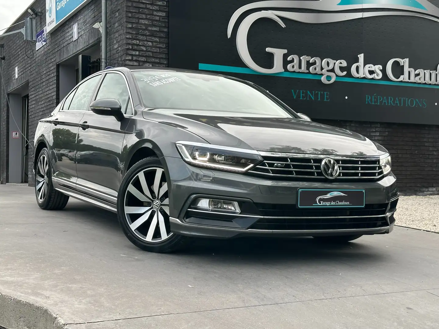 Volkswagen Passat 1.6 CR TDi - ! R-Line ! - Ergo Comfort - Eu6b Gris - 2