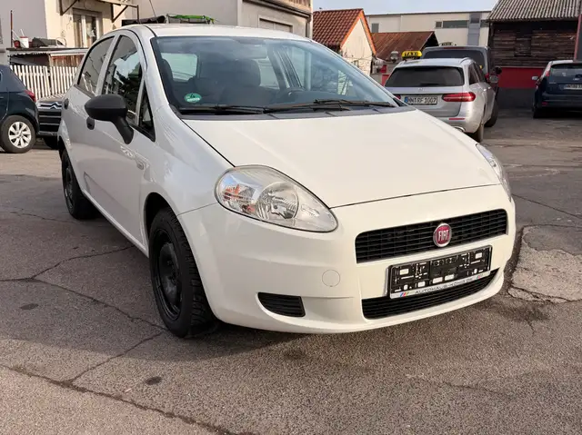 Fiat Grande Punto 1.2 8V Active / Klima /Bordcomputer/Zahnriemen N