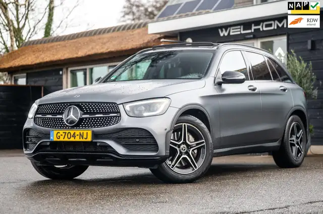 Mercedes-Benz GLC 200 AMG Line I Panodak I Sfeerverlichting I Adaptive C