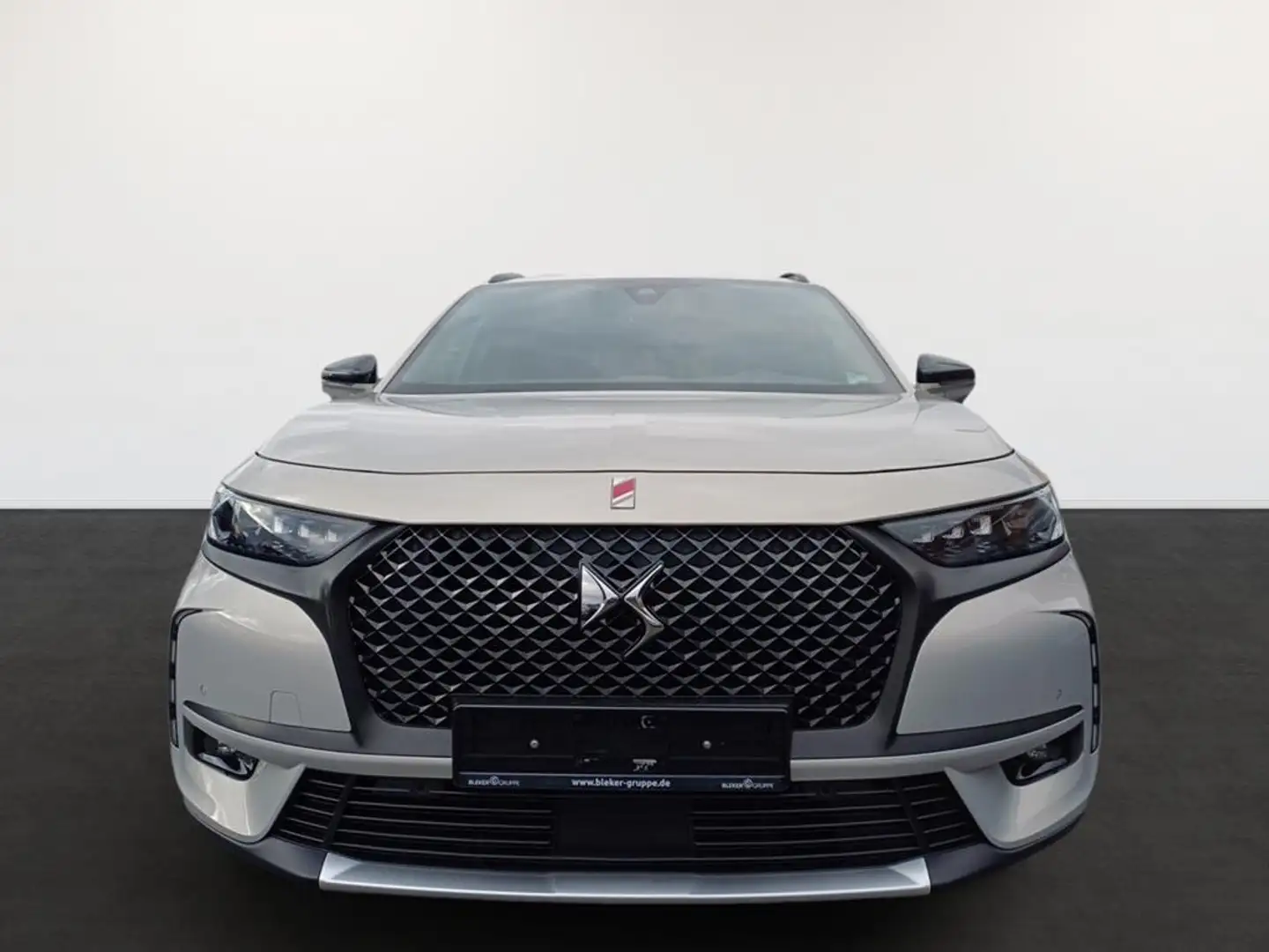 DS Automobiles DS 7 Crossback PureTech 180 Performance Line+ Grau - 2