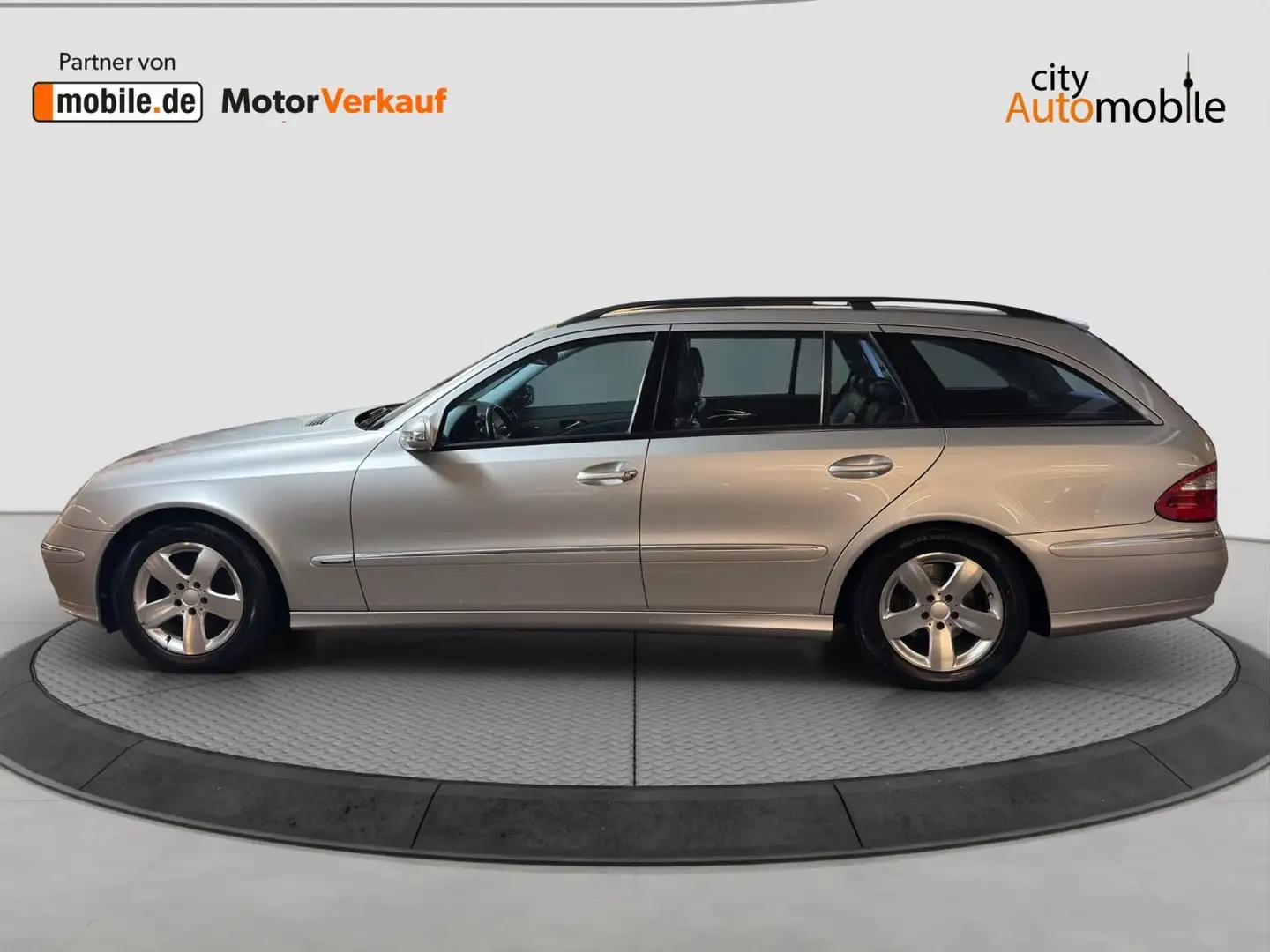 Mercedes-Benz E 200 E T-Modell Kompressor Klima/SHZ/AHK/PDC Silber - 2