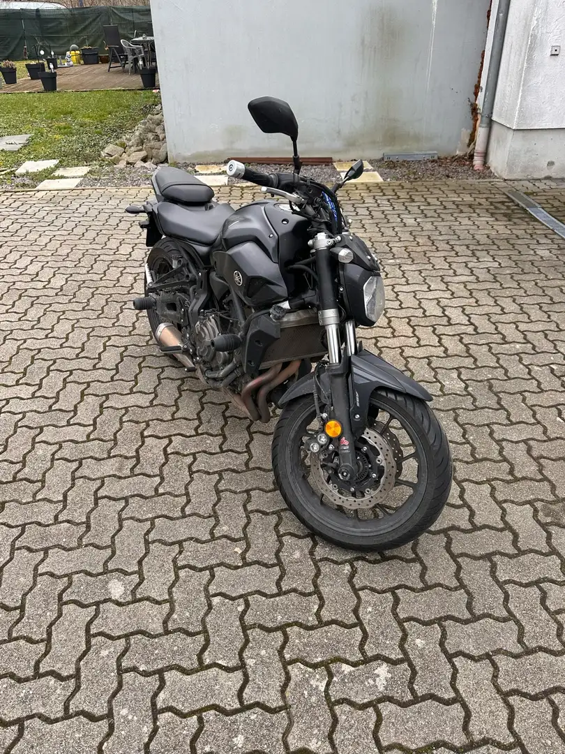 Yamaha MT-07 Schwarz - 2