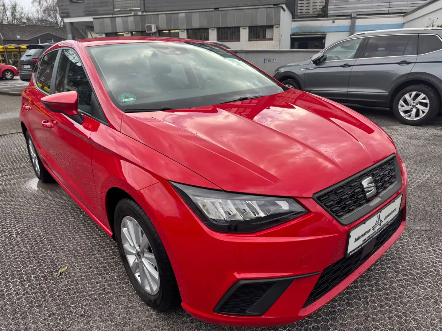 SEAT Ibiza Reference ALU LED 1.Hand Rot - 1