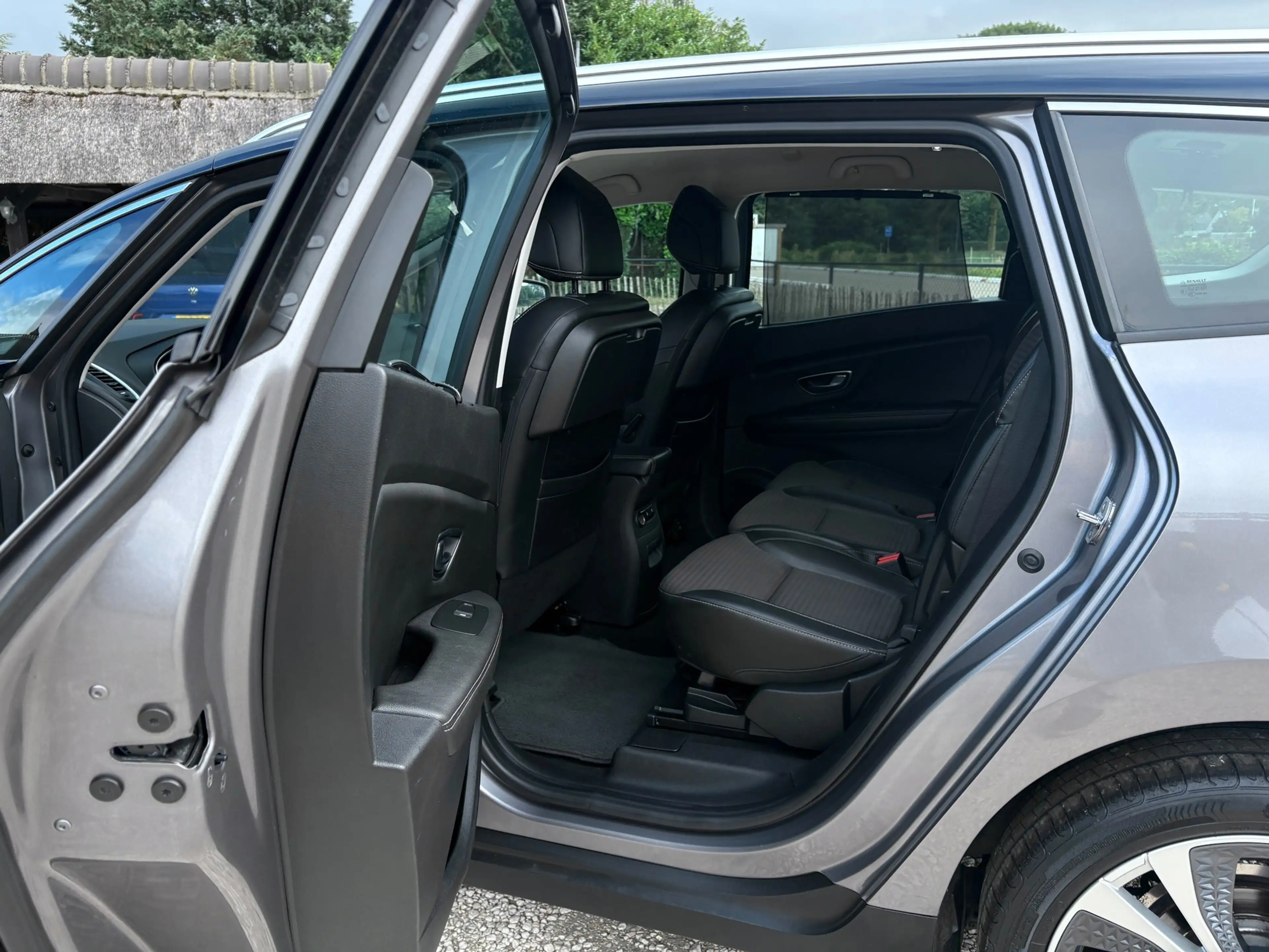Renault Grand Scenic 1.2 TCe Intens 7p. Ambiente, Keyless, Vol! — photo 33
