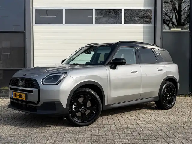 MINI Mini Countryman (u25) 170pk Aut Classic M Pano 19"