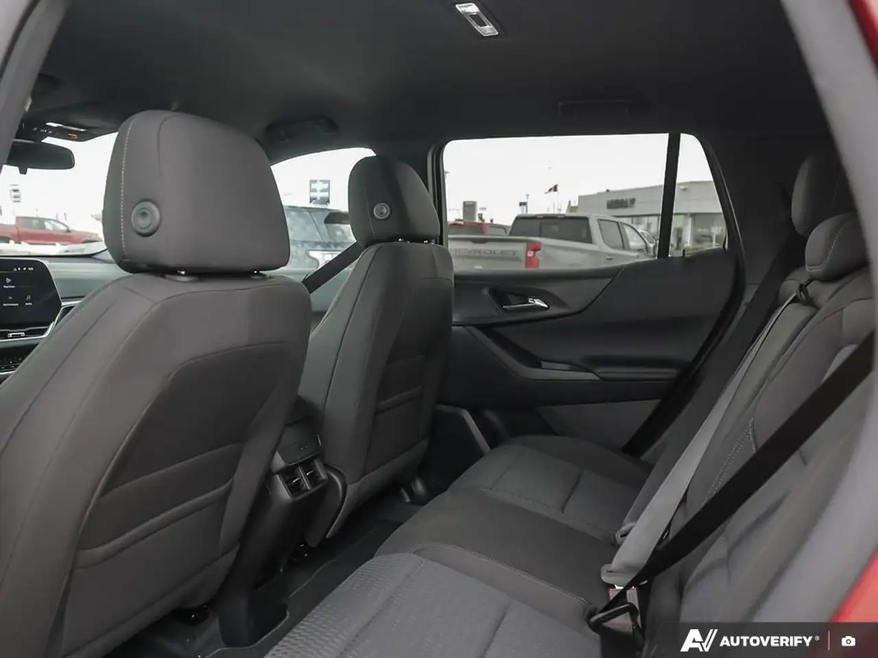 Chevrolet Equinox снимка Chevrolet Equinox