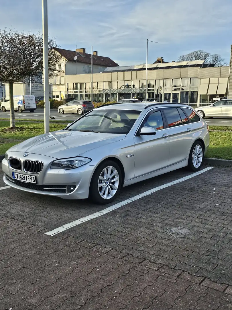 BMW 525 525d Touring Sport-Aut. Silber - 1