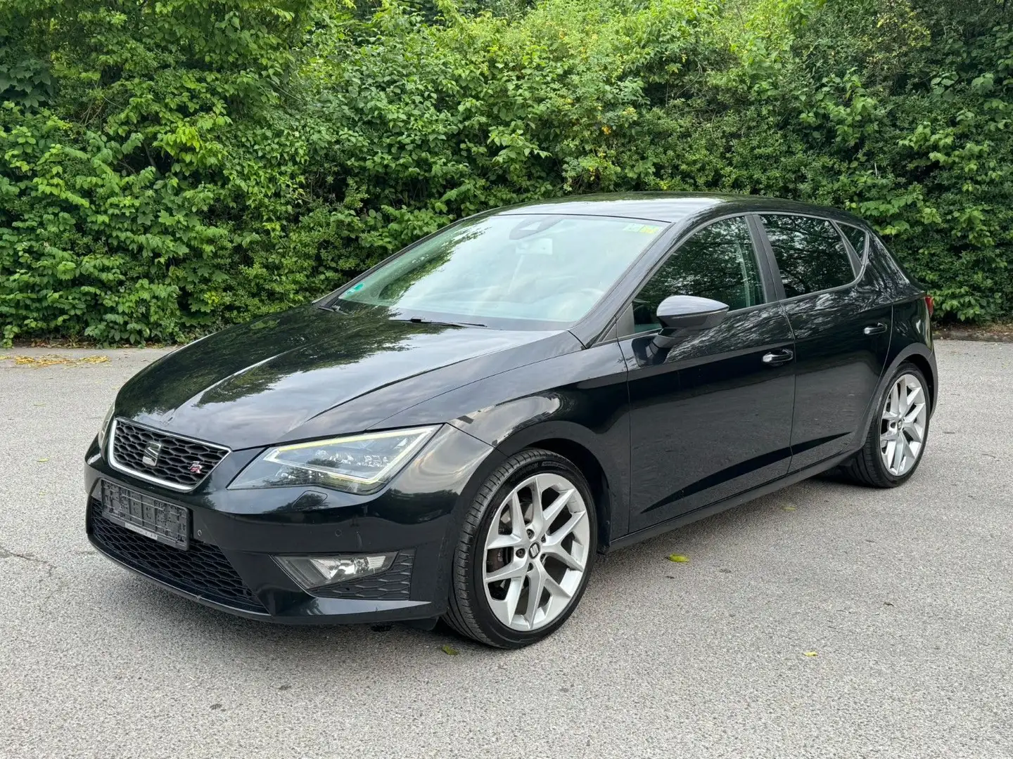 SEAT Leon 2.0 TDI 110kW Start&Stop FR Spur Schwarz - 1
