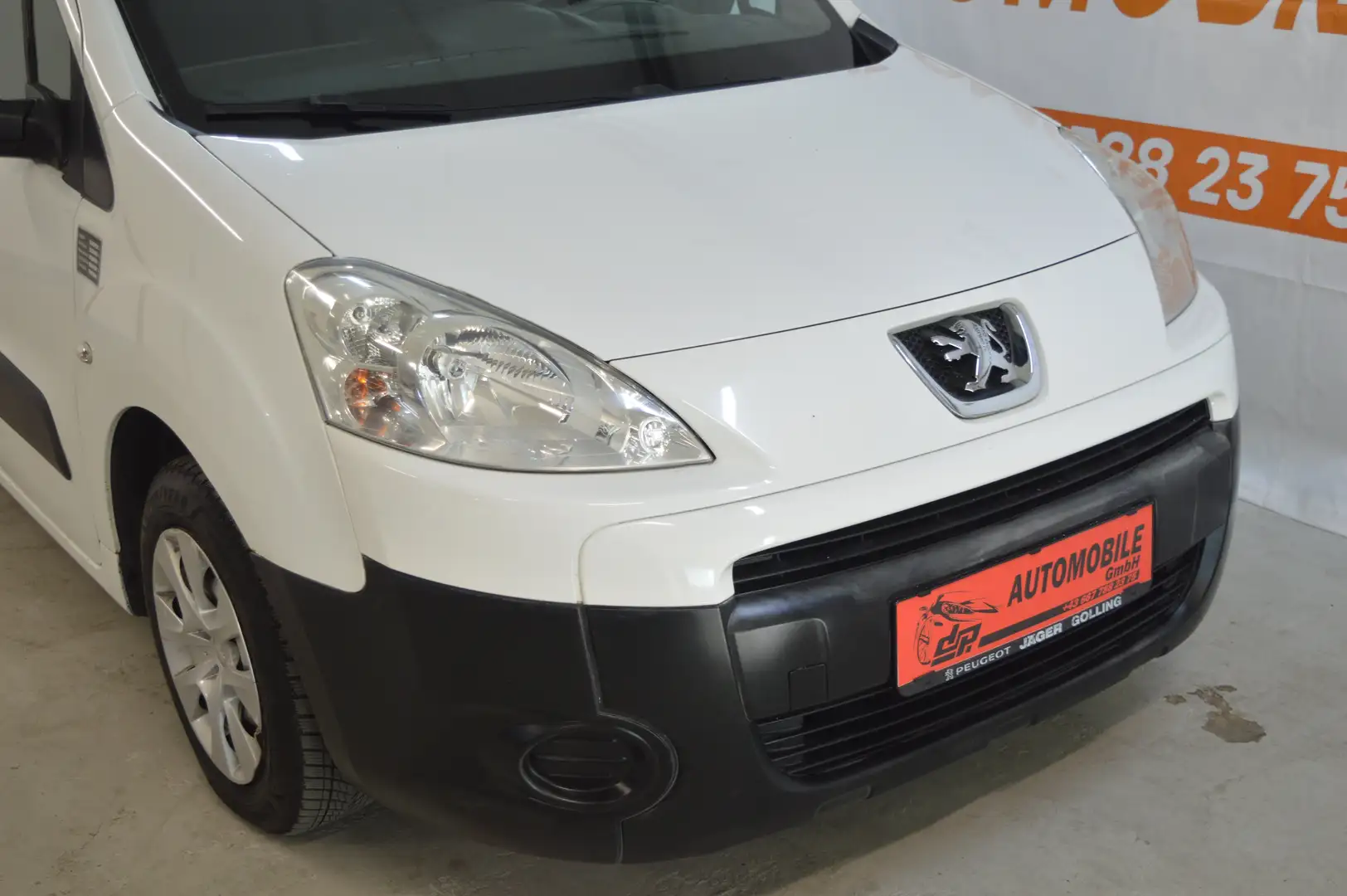 Peugeot Partner 1,6 HDI **Klima**Pickerl bis 11/26** Weiß - 2