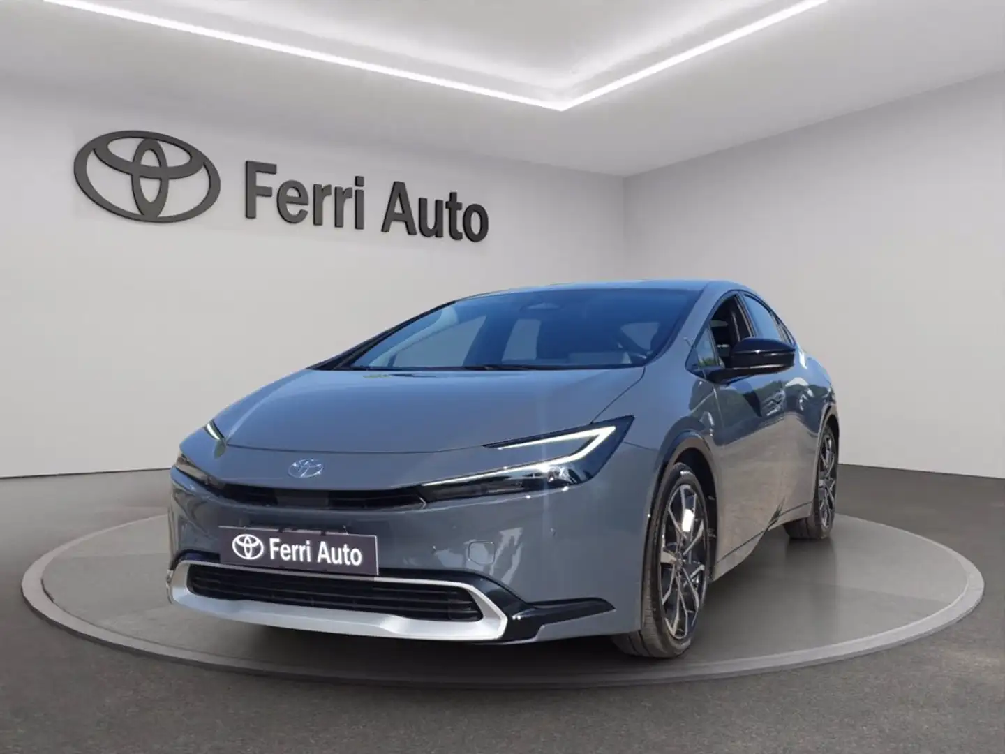 Toyota Prius 2.0 phev lounge Grey - 1