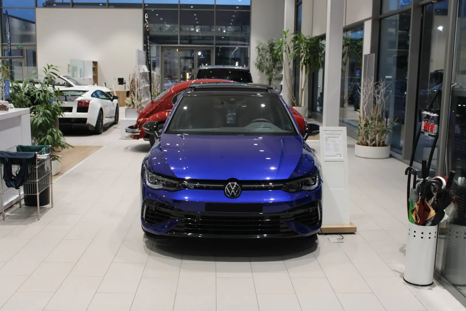 Volkswagen Golf R R TSI 4MOTION DSG Blau - 2