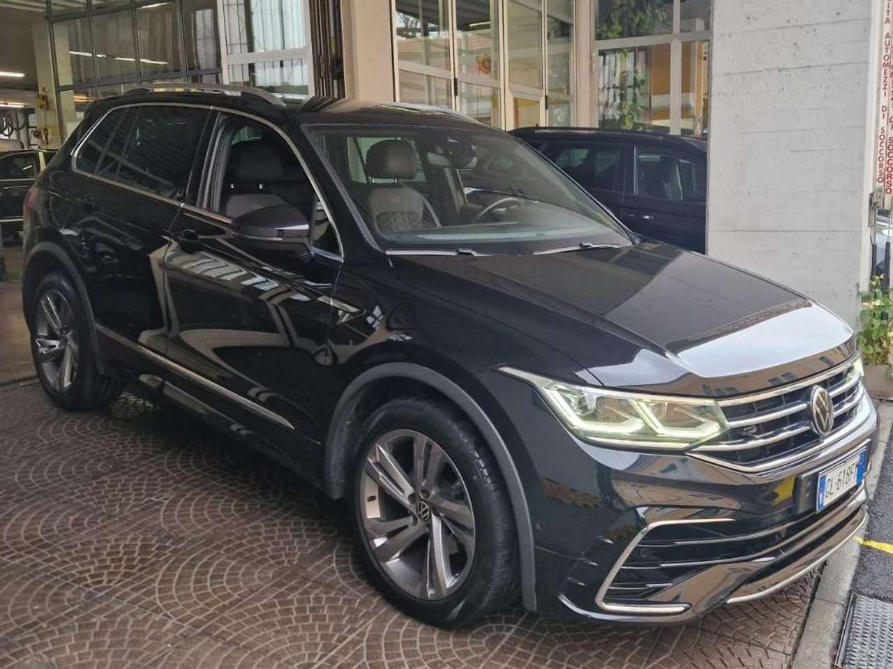 Volkswagen Tiguan Tiguan II 2021 2.0 tdi R-Line 150cv dsg