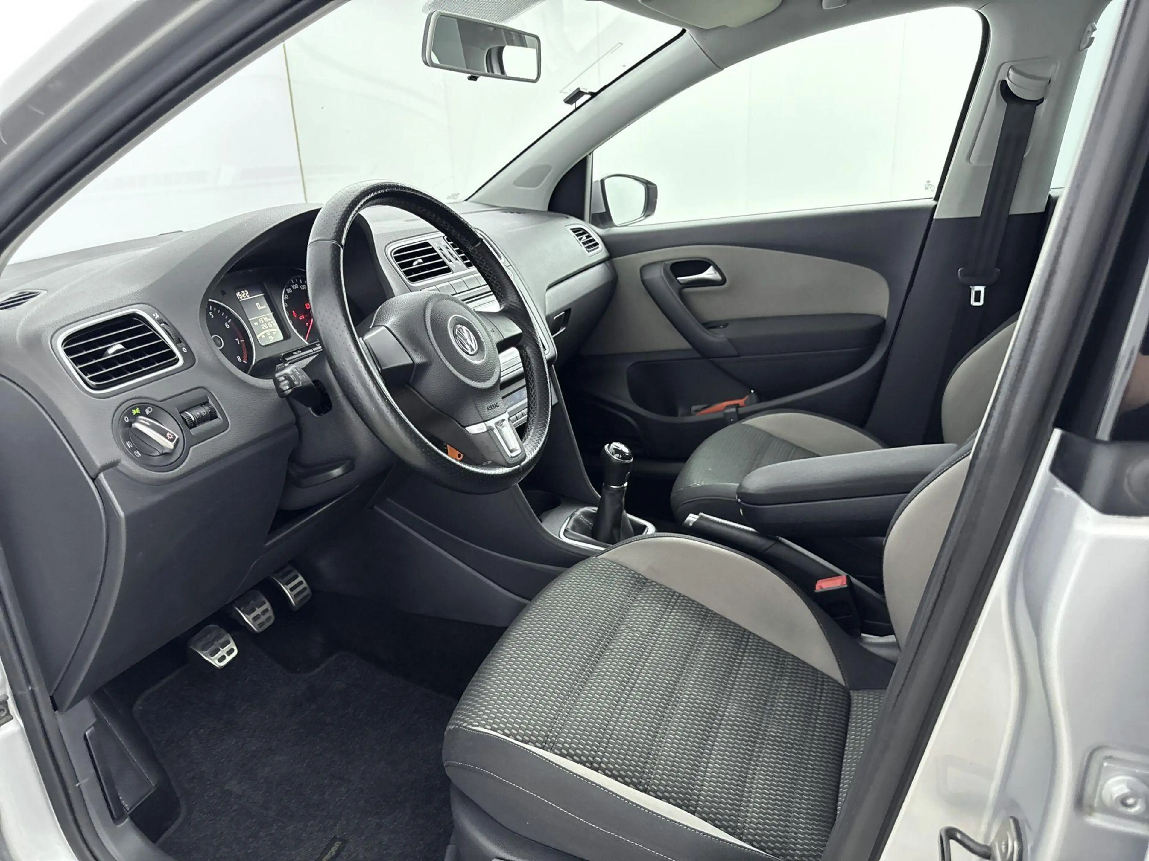 Volkswagen Polo Cross 1.2 TSI 90PK | Climate Control | Lichtmetalen Velg — photo 8