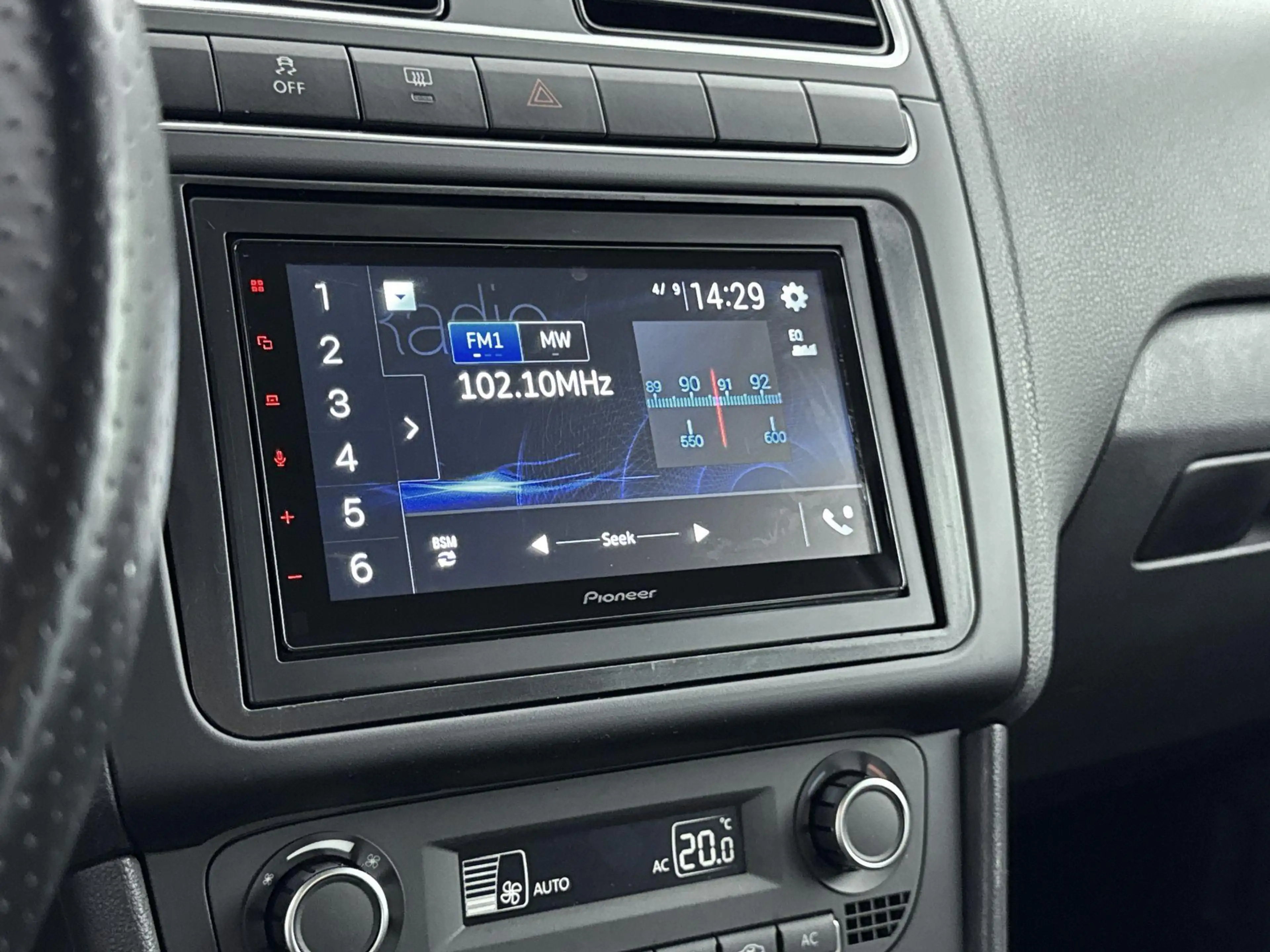 Volkswagen Polo Cross 1.2 TSI 90PK | Climate Control | Lichtmetalen Velg — photo 7