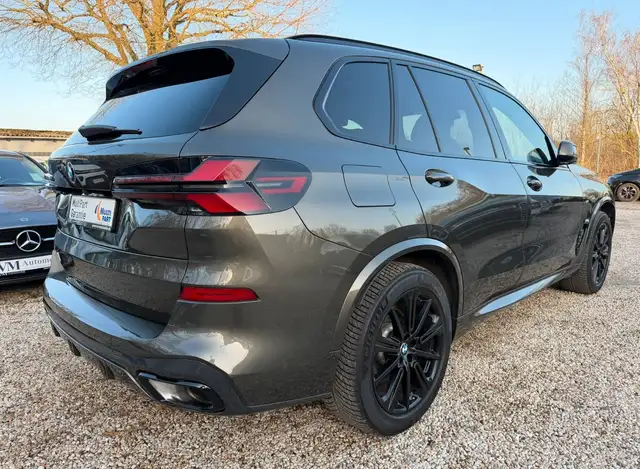 BMW X5 X5 view 4