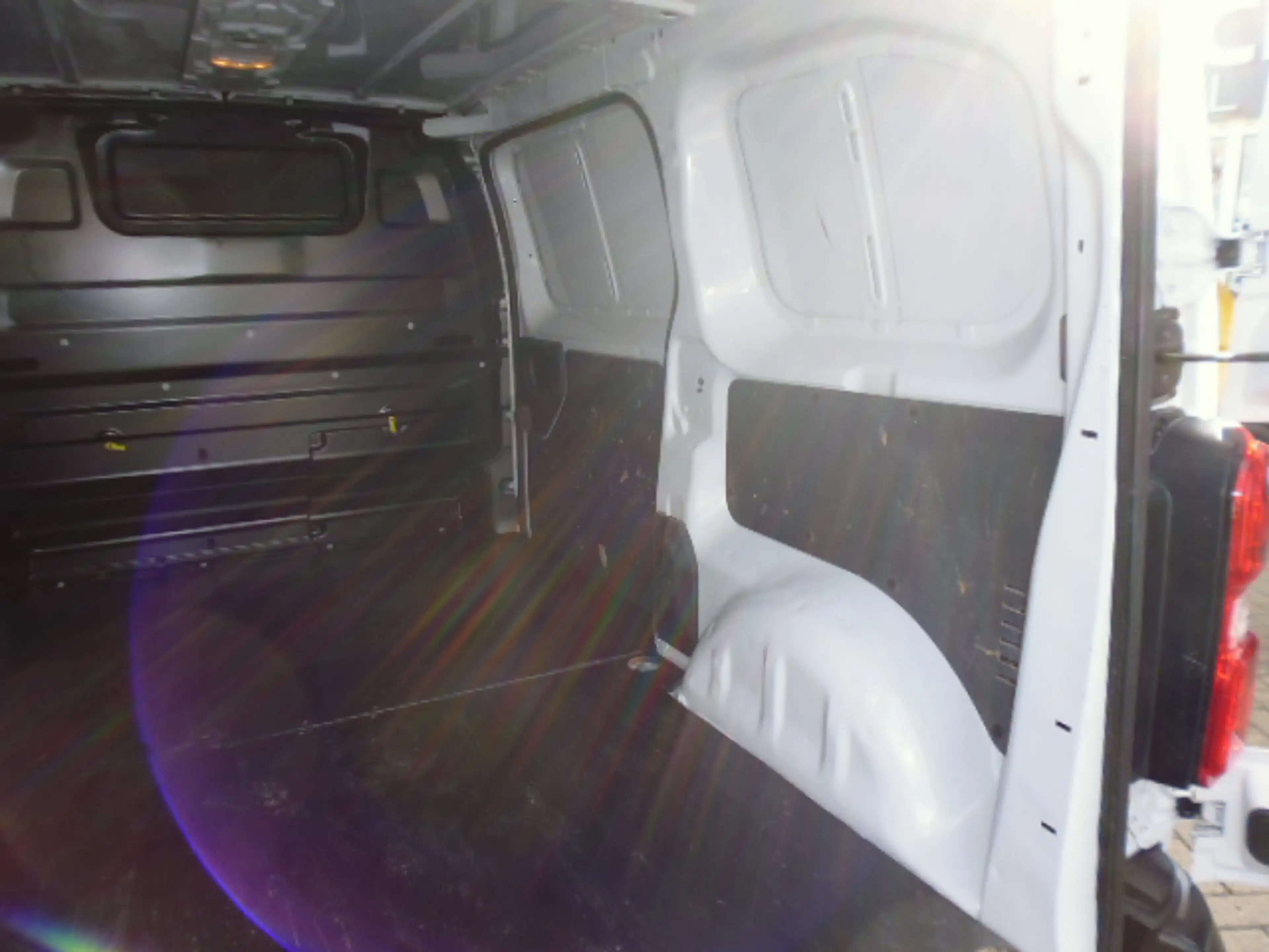 Fiat Scudo L2 SX mit Grip Control, Moduwork Funktion, DAB, NAV 7", Kamera hinten, netto 17.395,00 € — photo 14