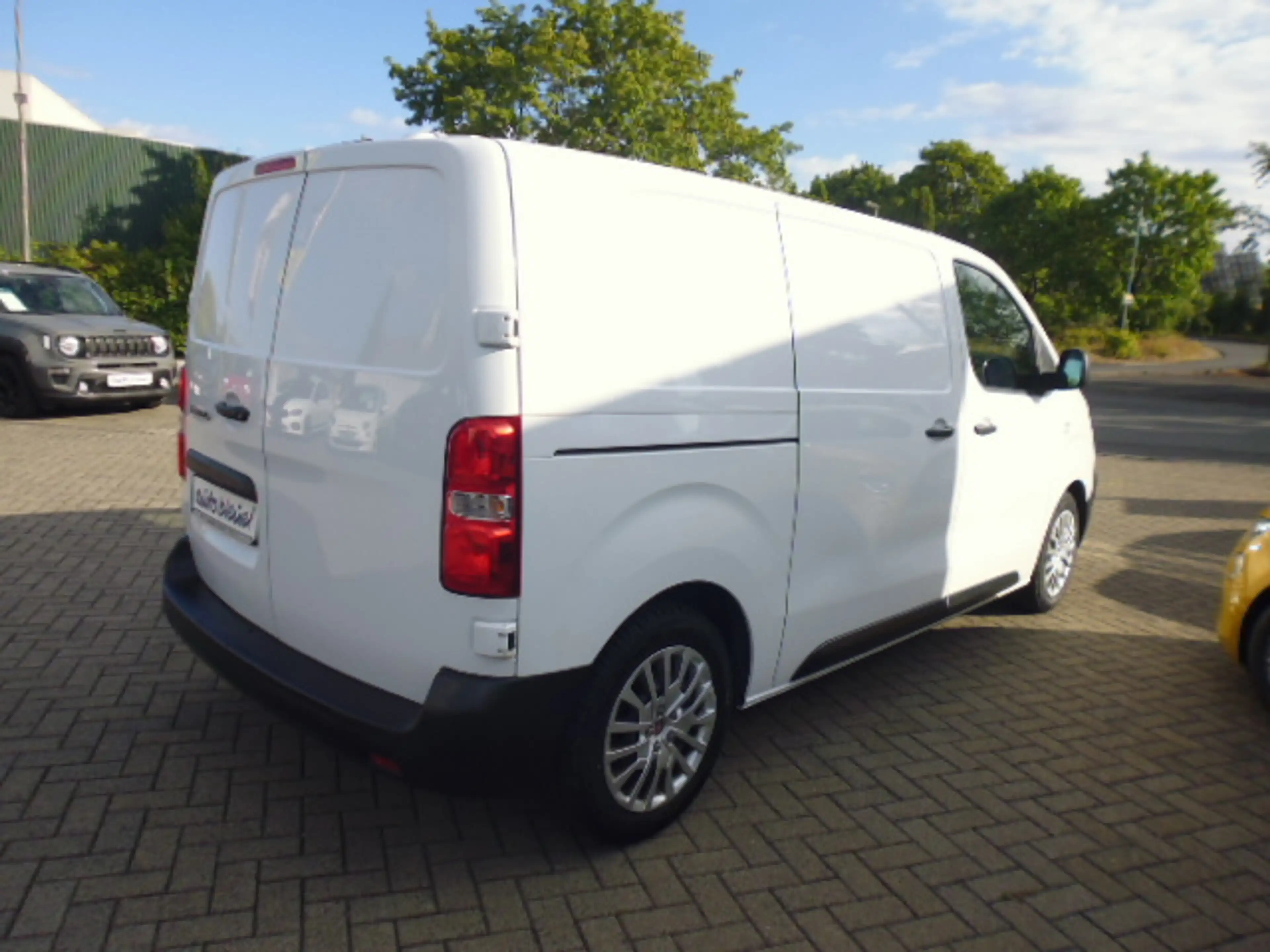 Fiat Scudo L2 SX mit Grip Control, Moduwork Funktion, DAB, NAV 7", Kamera hinten, netto 17.395,00 € — photo 5