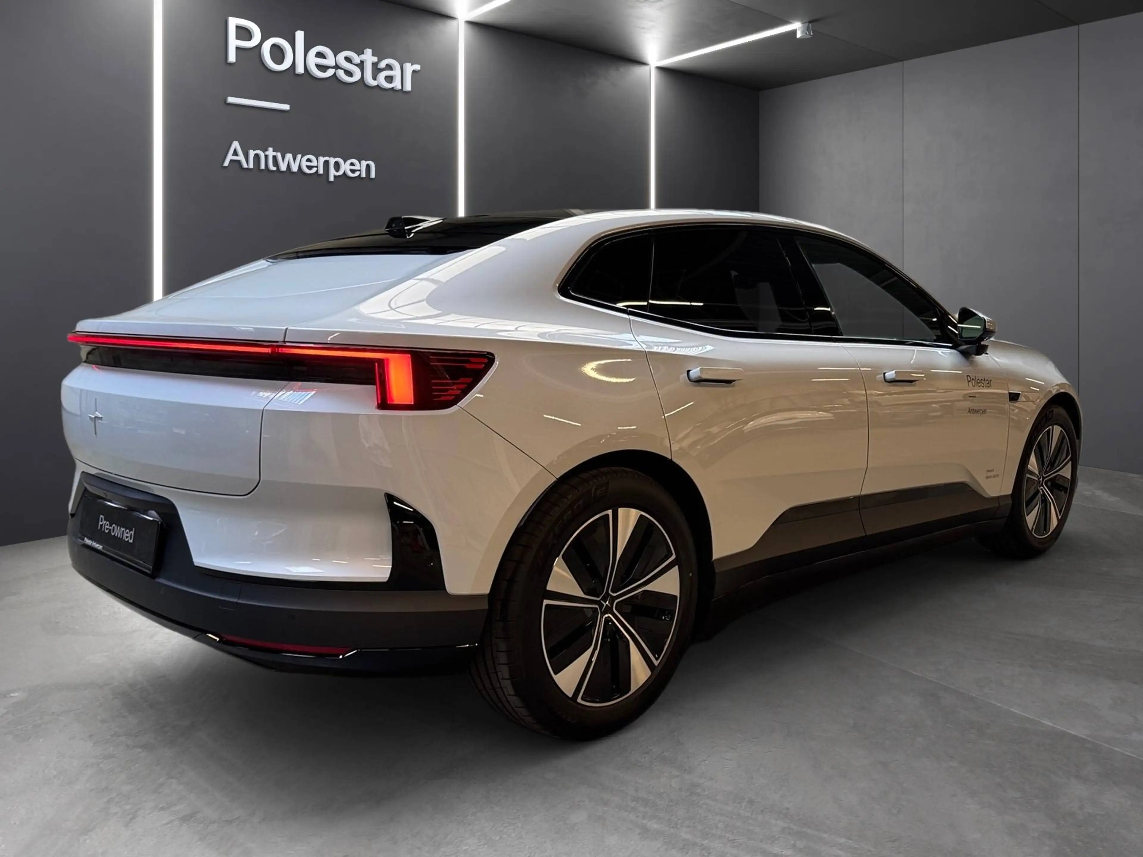 Polestar 4 Polestar 4 100 kWh Long Range Single Motor Prime — photo 3