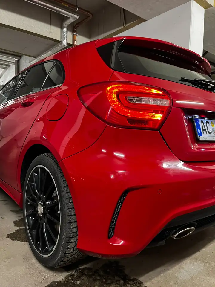 Mercedes-Benz A 220