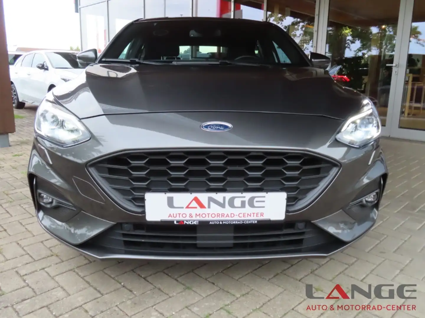 Ford Focus EcoBoost EU6d-T Lim. 1.5 ST-Line Autom. AHK-abnehm Grigio - 2