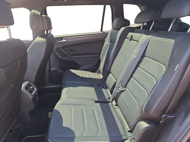 Volkswagen Tiguan Allspace view 10