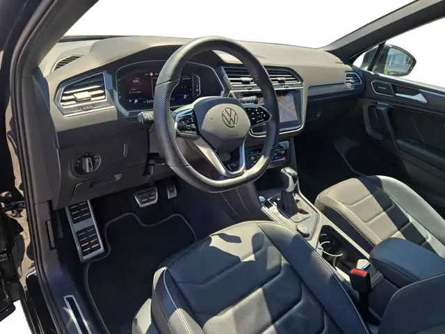 Volkswagen Tiguan Allspace view 5