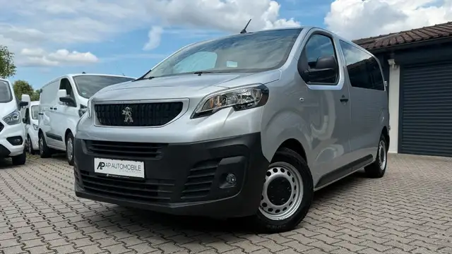 Peugeot Expert Kombi L2 8-Sitzer/1H/32tkm/Navi/AHK/Klima