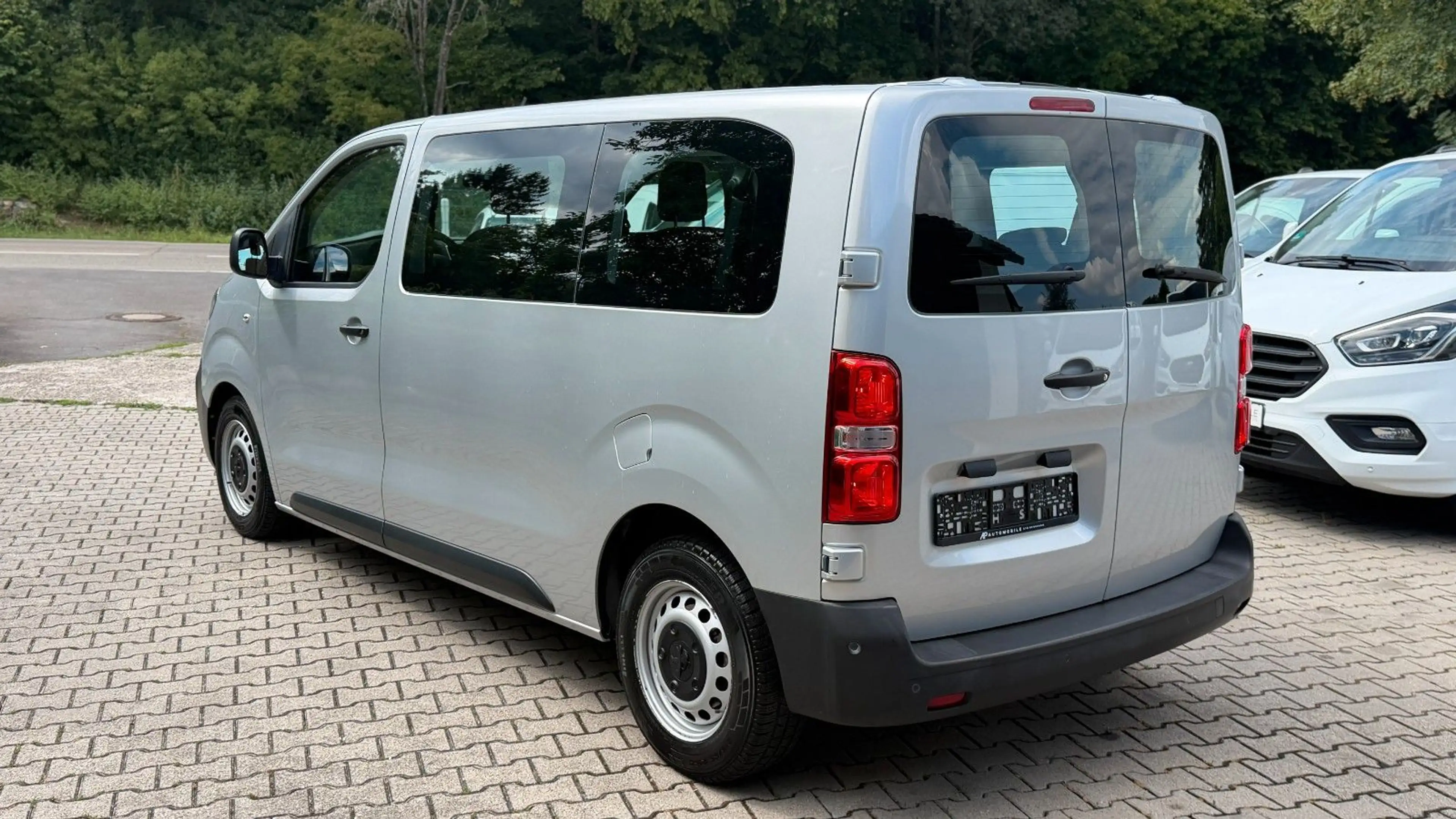 Peugeot Expert Kombi L2 8-Sitzer/nur 32tkm/Navi/Klima — photo 7