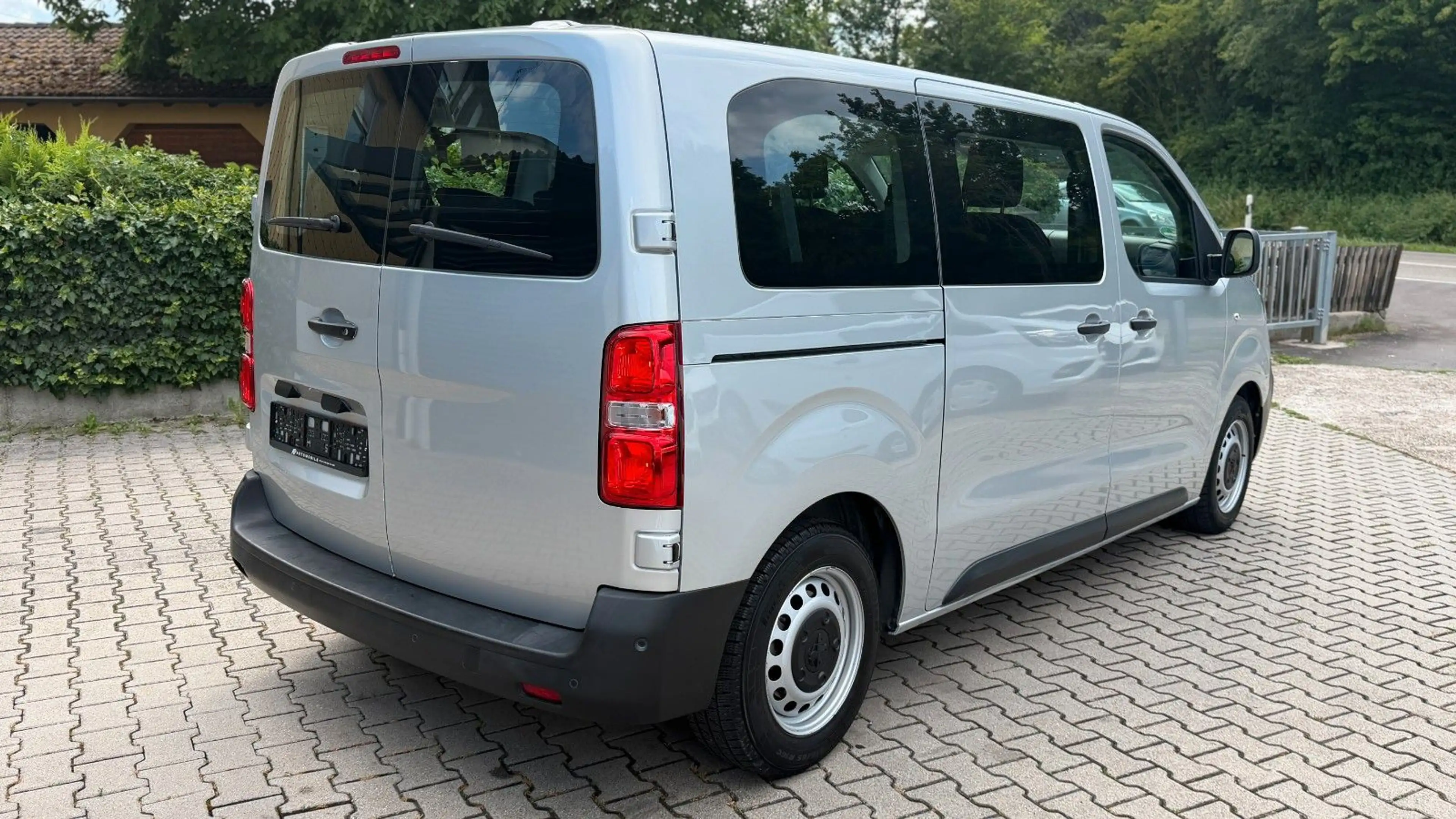 Peugeot Expert Kombi L2 8-Sitzer/nur 32tkm/Navi/Klima — photo 5