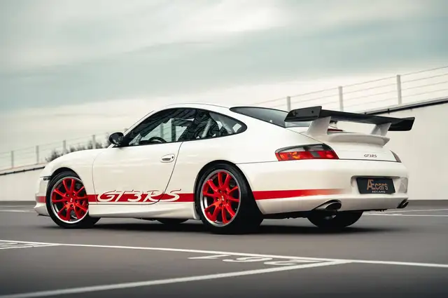 Porsche 911 GT3 RS / LIMITED PRODUCTION OF 682 / BUCKET SEATS / MOTORSPORT HERITAGE / COLLECTOR’S ITEM