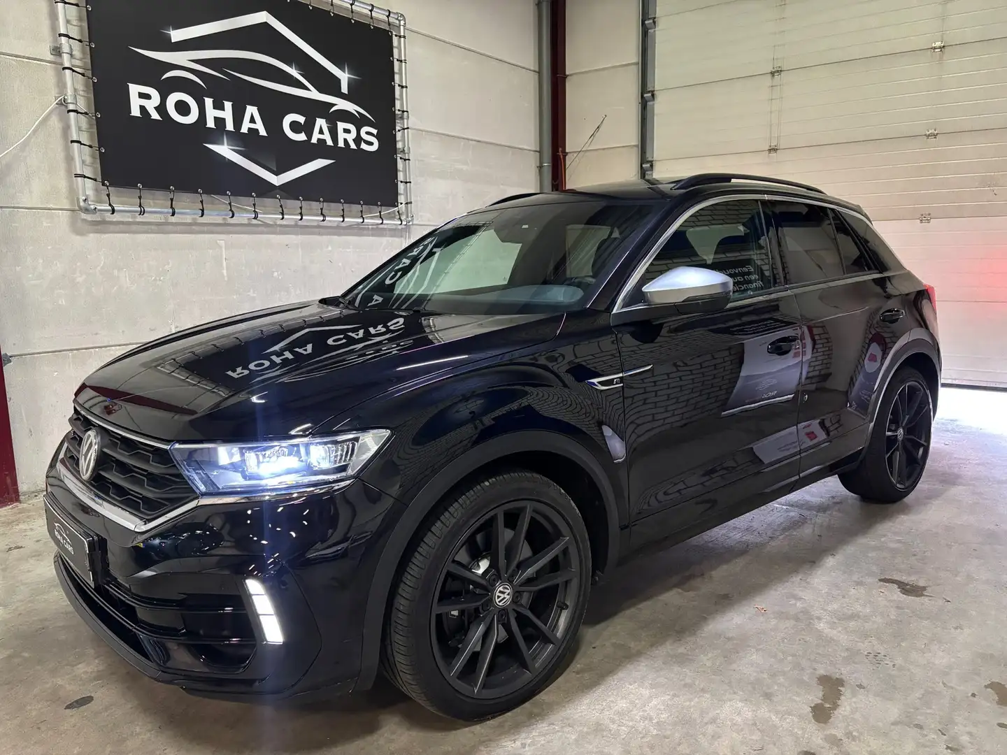 Volkswagen T-Roc 2.0 TSI 4Motion R Performence Akra Pano Zwart - 2