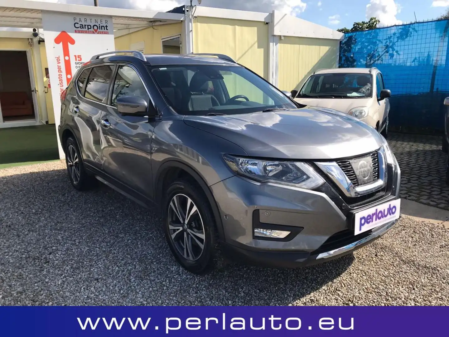 Nissan X-Trail 2.0 dCi 4WD Tekna Grigio - 2