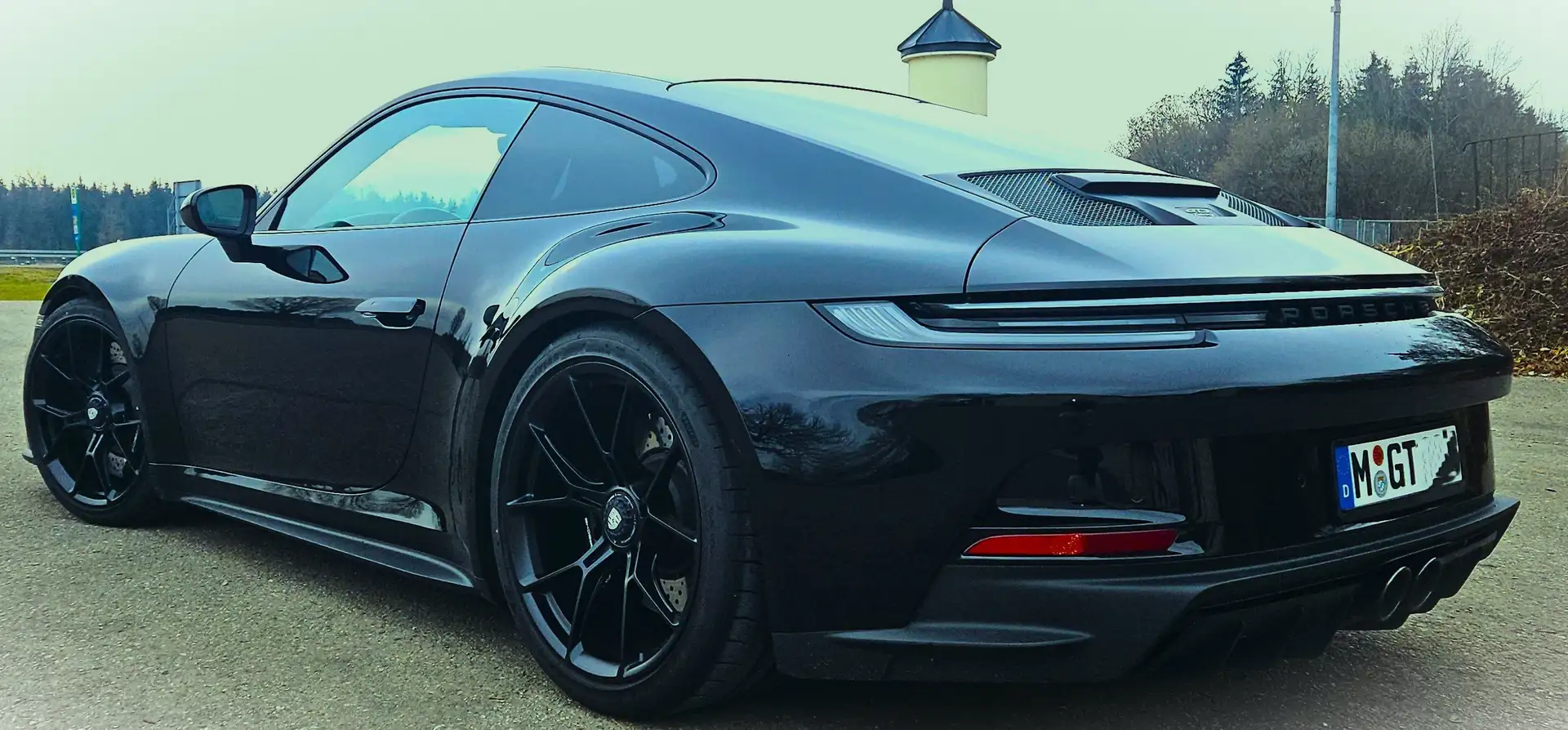 Porsche 992 GT3 Touring MWSTLiftGarantieInspektionTüv neu Schwarz - 1