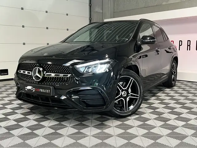 Mercedes-Benz GLA 220 220 d 4-Matic AMG Line/GPS/PDC AV+ARR+CAM/LED AMBI