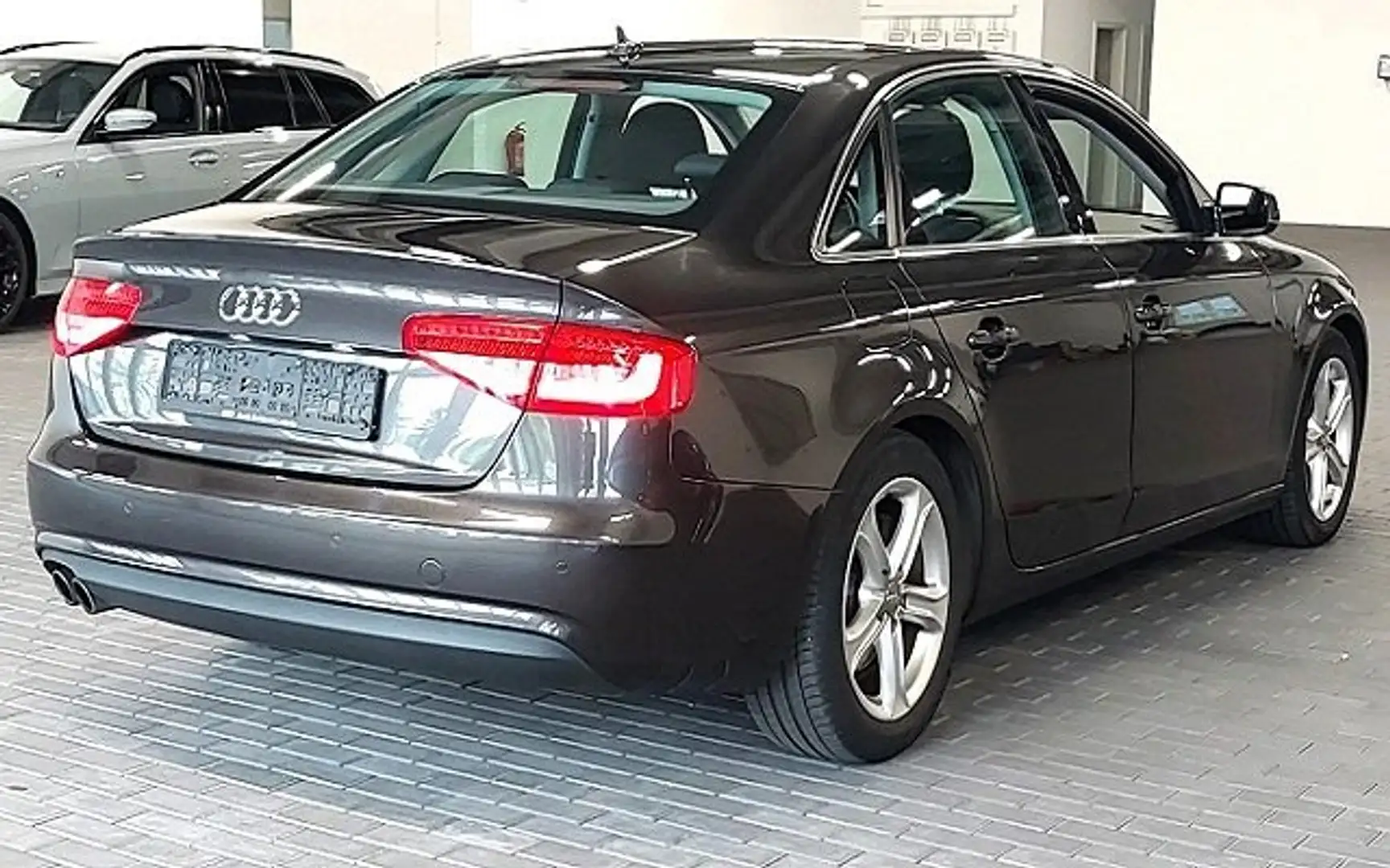 Audi A4 Ambition*So+WiR*NAVI*Bi-XENON*SiHzg*KLIMAAUT*APS* Grau - 2
