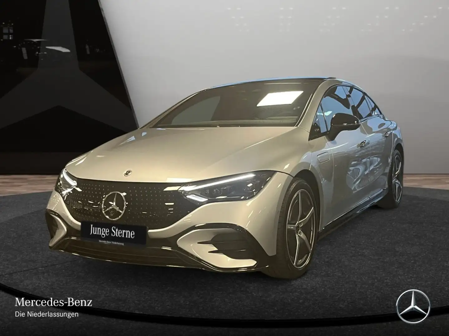 Mercedes-Benz EQE 300 AMG Burmester 3D Fahrass 360° Pano Distr. Argent - 2