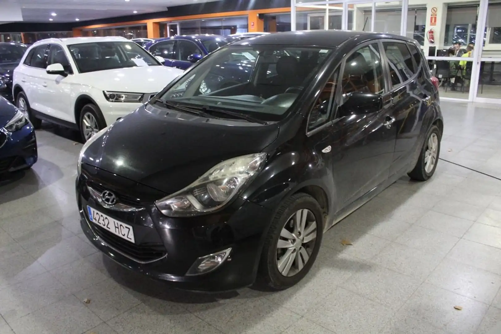 Hyundai i20 1.4 CRDI90 Comfort Clima Negro - 2