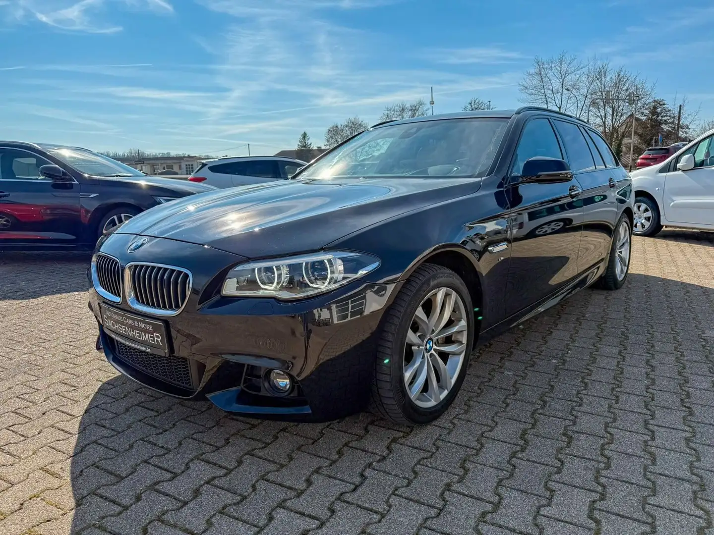 BMW 528 i Touring xDrive | M-Sport | HeadUp | AHK Negro - 1