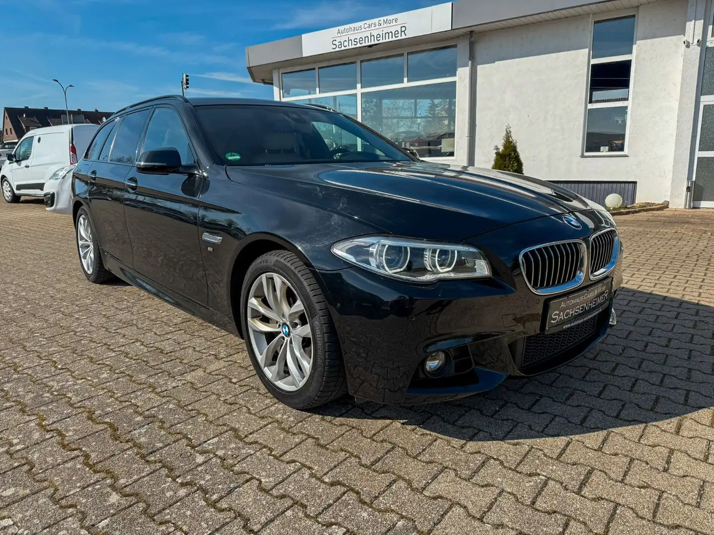 BMW 528 i Touring xDrive | M-Sport | HeadUp | AHK Negro - 2