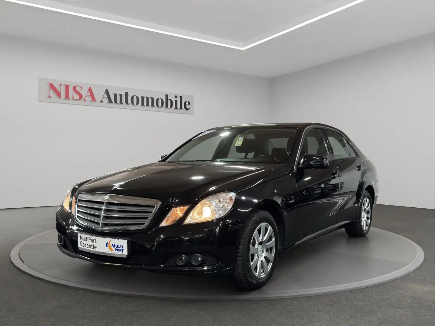 Mercedes-Benz E 220 E -Klasse Lim. E 220 CDI BlueEfficiency Noir - 1