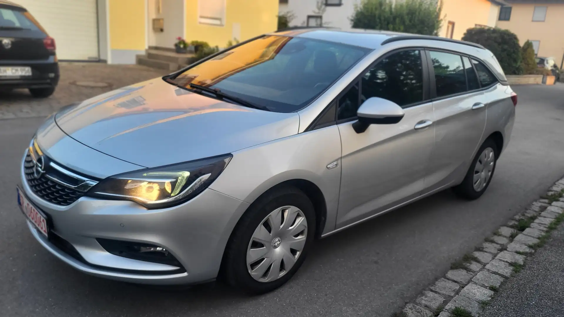 Opel Astra Silber - 1