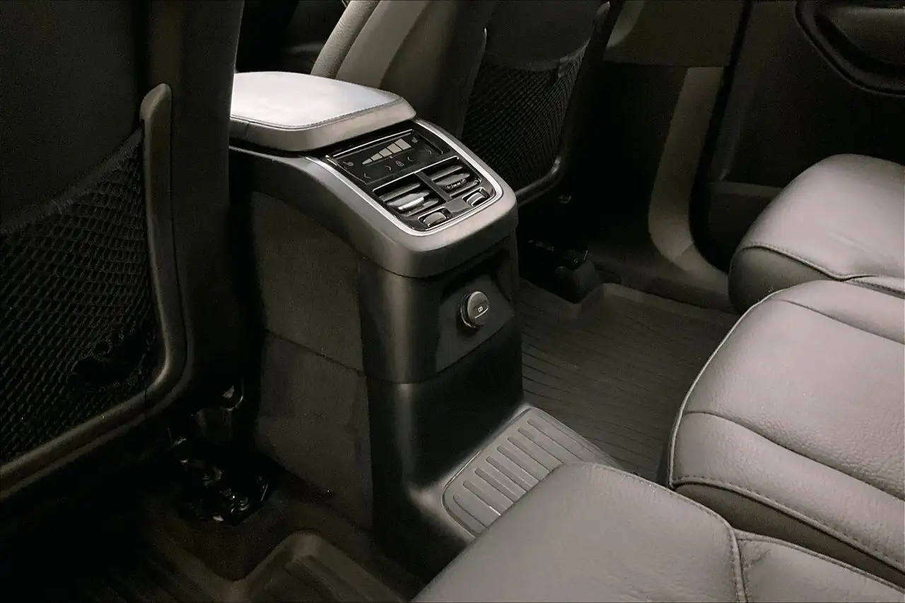 Volvo XC90 снимка Volvo XC90