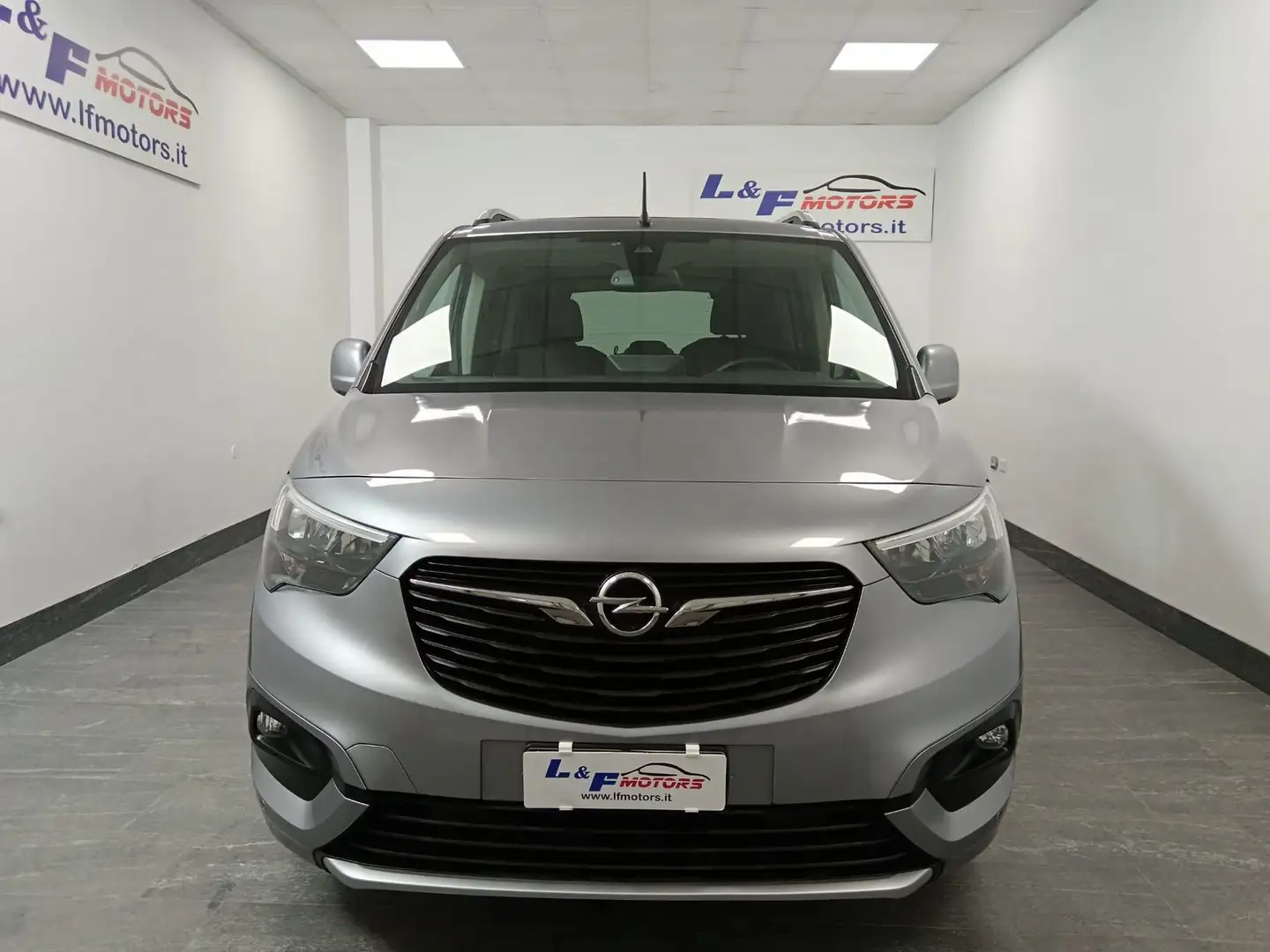 Opel Combo Life 1.5D 100 CV MT5 S&S Innovation Gris - 2