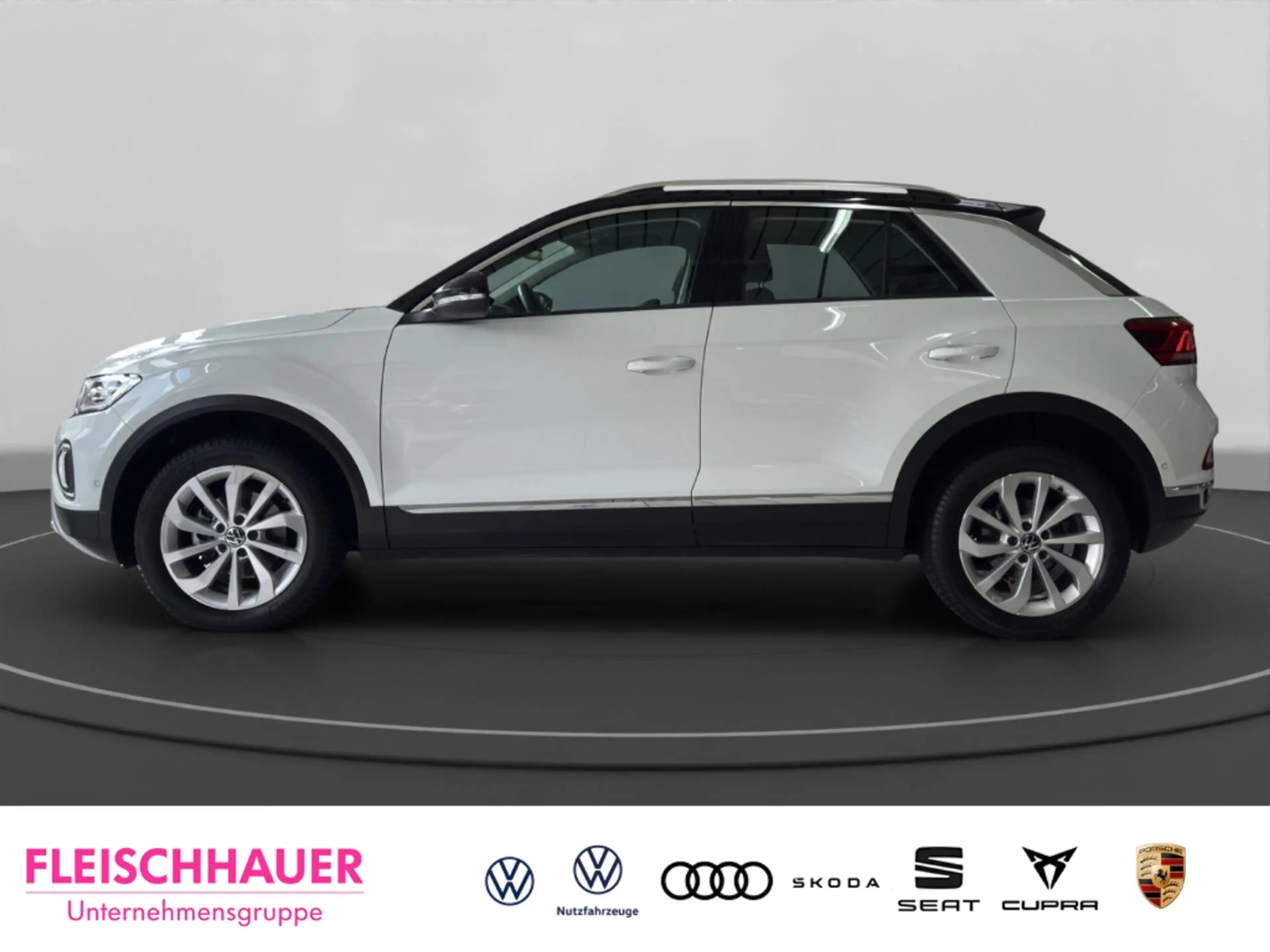 Volkswagen T-Roc Style 1.5 TSI LED+ACC+PANO+NAVI+RFK+BUSINESS+SHZ+D — photo 3