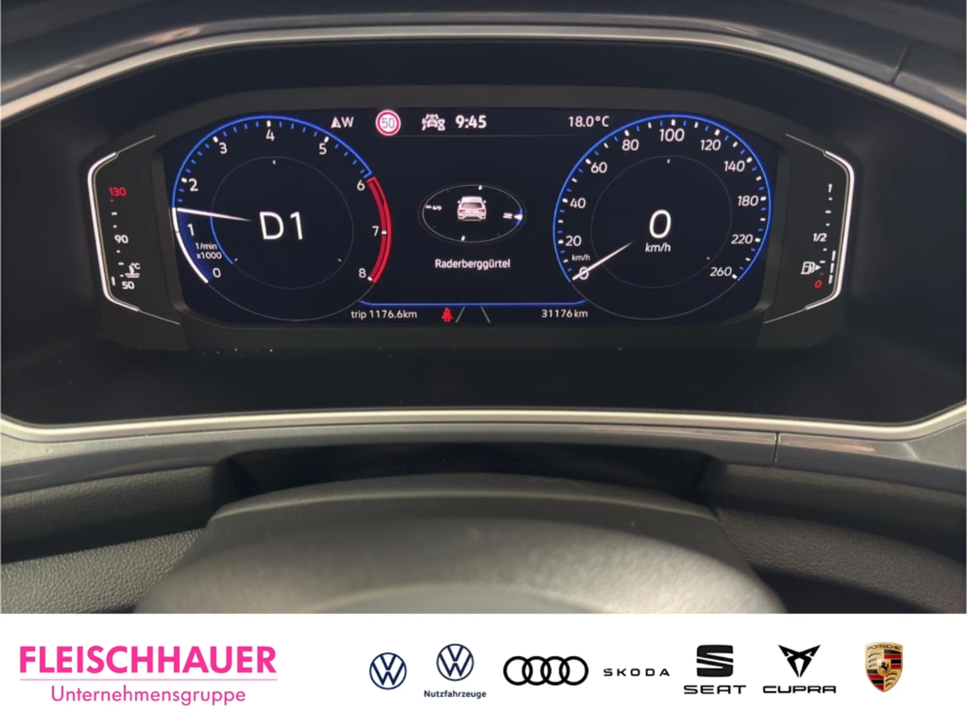 Volkswagen T-Roc Style 1.5 TSI LED+ACC+PANO+NAVI+RFK+BUSINESS+SHZ+D — photo 12