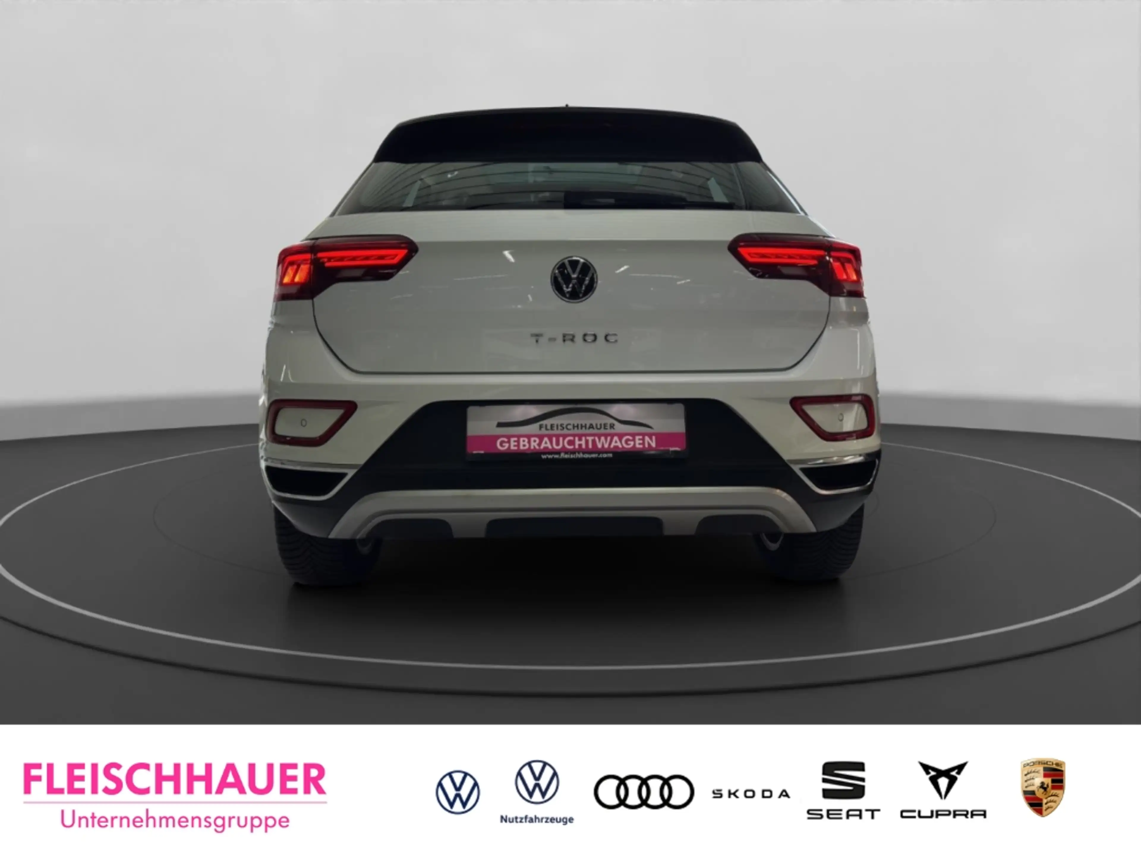 Volkswagen T-Roc Style 1.5 TSI LED+ACC+PANO+NAVI+RFK+BUSINESS+SHZ+D — photo 6